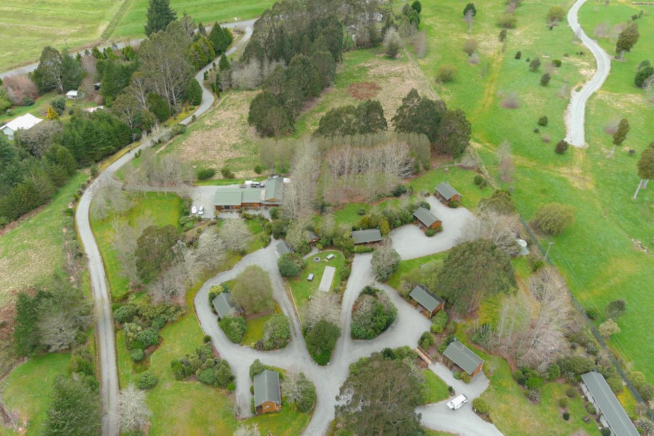 Lake Brunner Country Motel & Holiday Park Moana Exterior photo