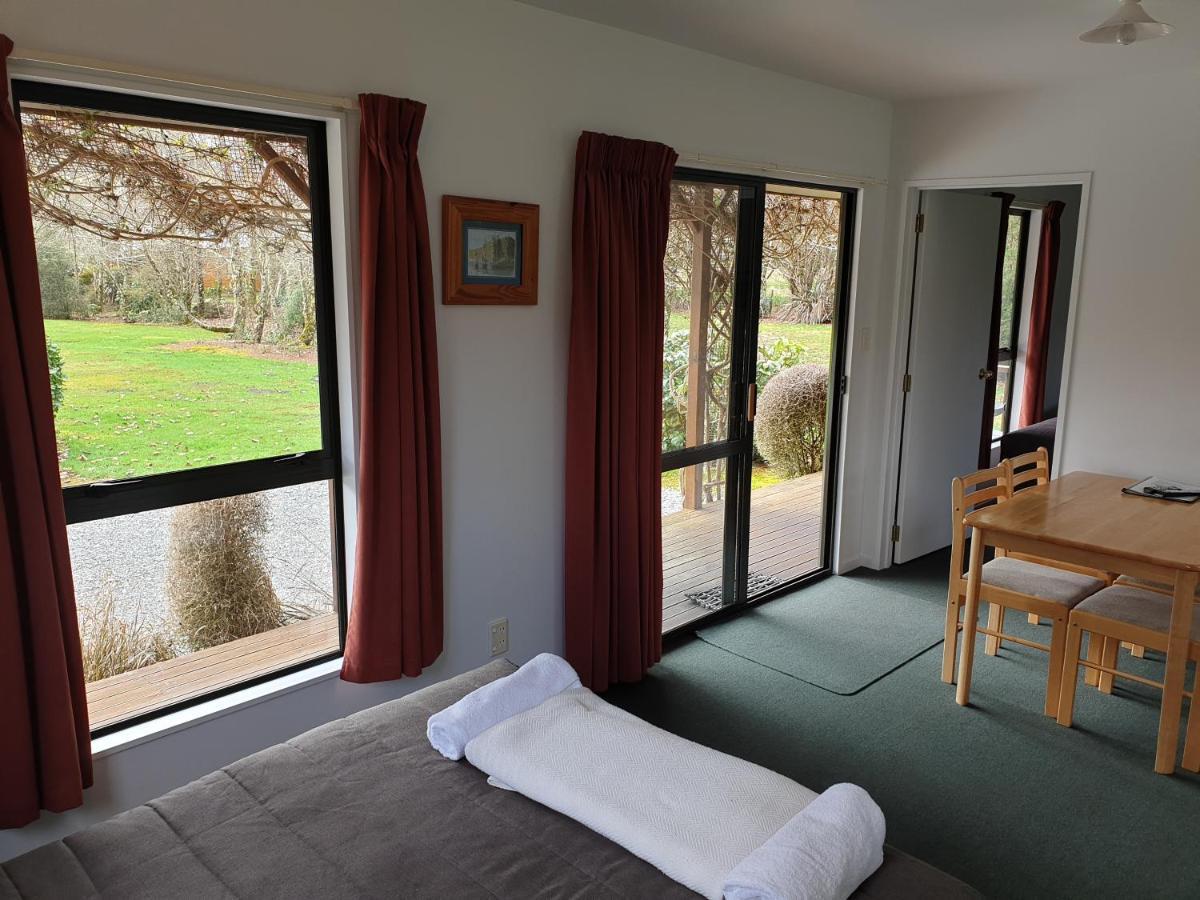 Lake Brunner Country Motel & Holiday Park Moana Exterior photo